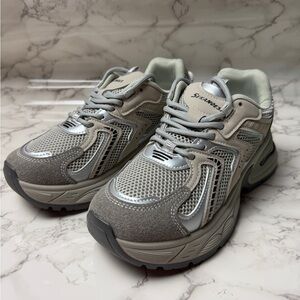 Secanqes Silver and Gray Sneakers EU Size 38